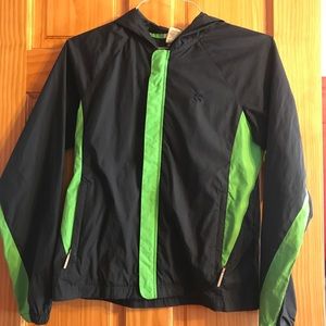 Lightweight Windbreaker